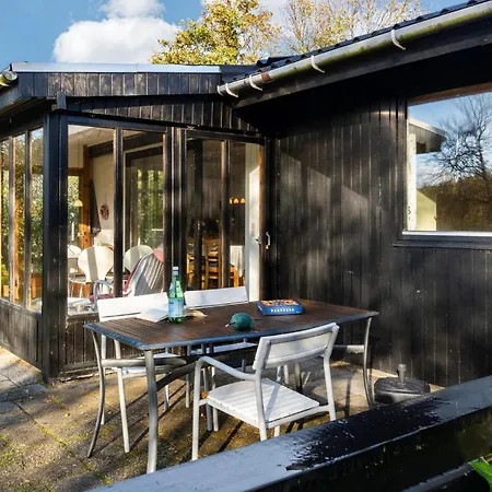 Pet Friendly In With Wifi Fano
