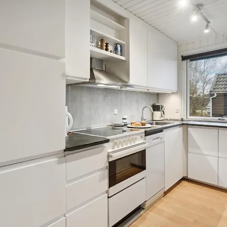 Pet Friendly In With Wifi Holiday home